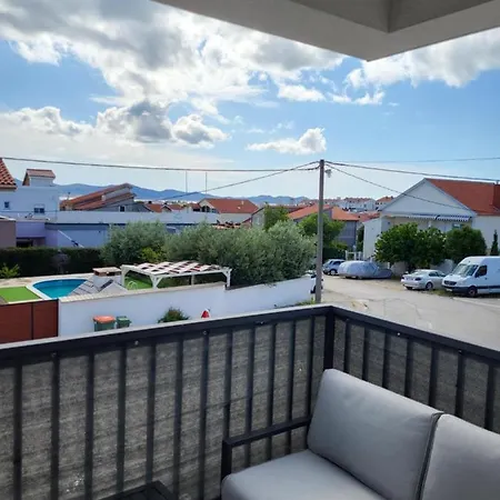 Malu Apartman Задар