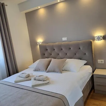 Malu Apartman דירה *