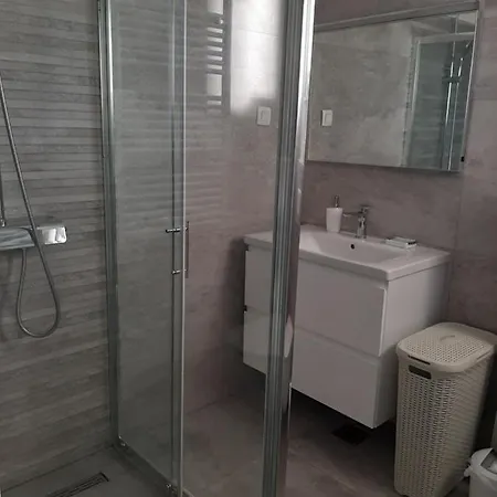 דירה Malu Apartman