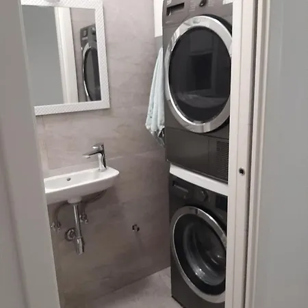 Malu Apartman דירה