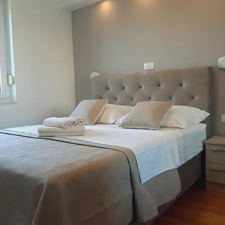 דירה Malu Apartman *